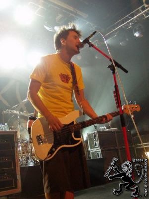 normal_blink-182-03.jpg